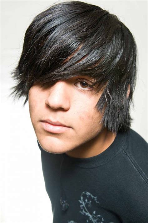 dark emo hairstyles